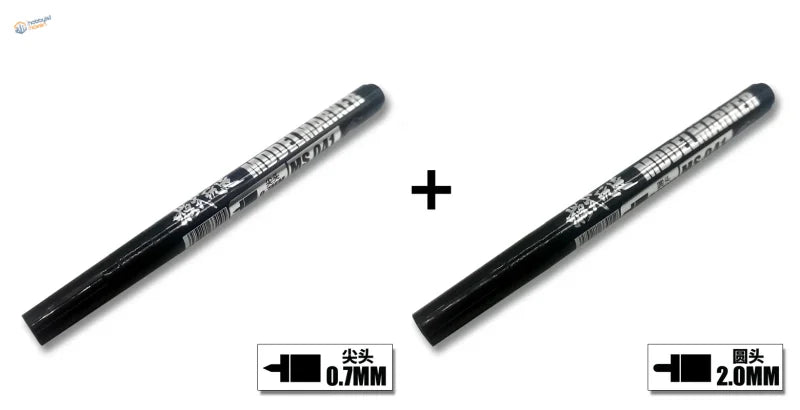 Black metallic marker pens with 0.7mm and 2.0mm tips