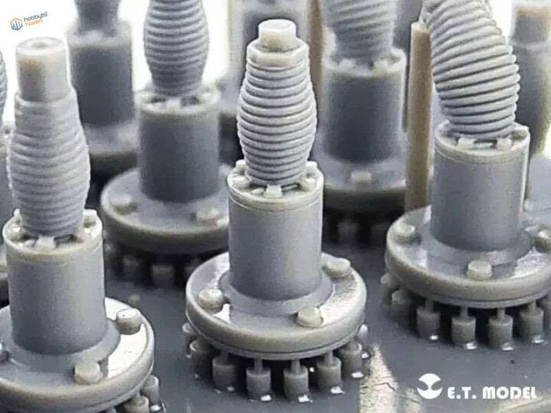 1/35 3D-printed realistic antenna mast base with gray plastic model and threaded rods