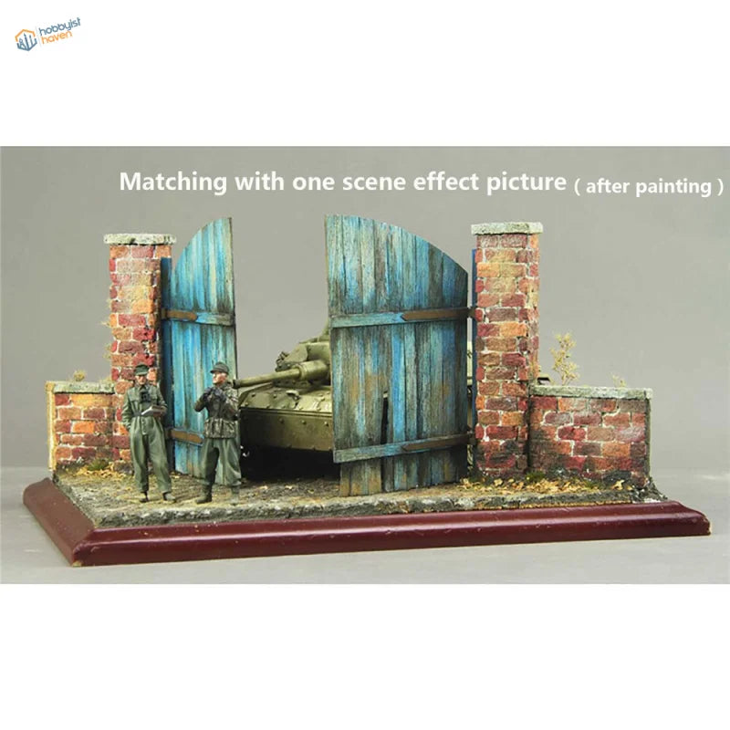 1/35 European wooden door scenario: green tank diorama with soldiers