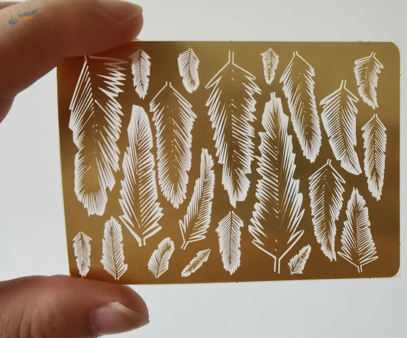 Gold 1/35 photoetch palm leaves card with white feather pattern