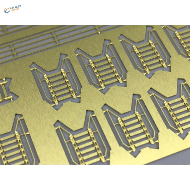 1/350 photo-etched universal three-section handrails in gold metal sheet