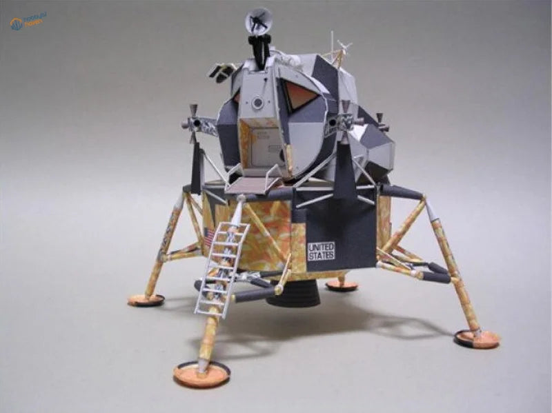 1/48 Eagle Lunar Module DIY 3D paper model with silver black upper section