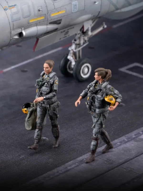 1/48 scale pilot figures for F-35 model on carrier deck
