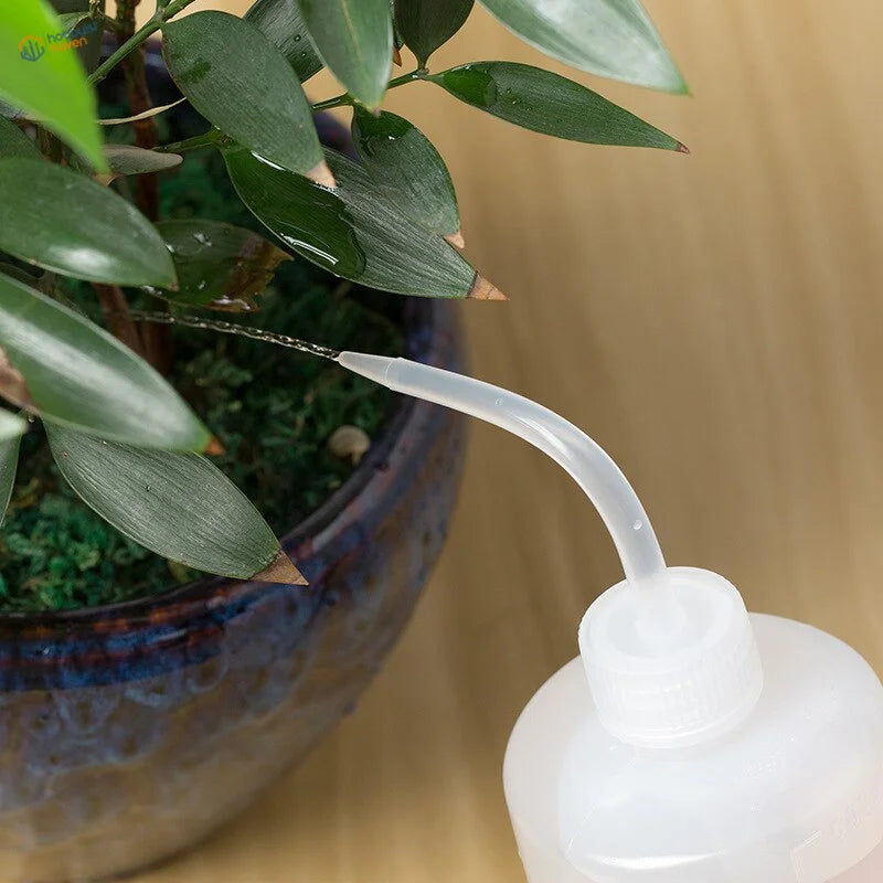 Transparent 150/250/500ml water squeeze bottle with curved slender spout