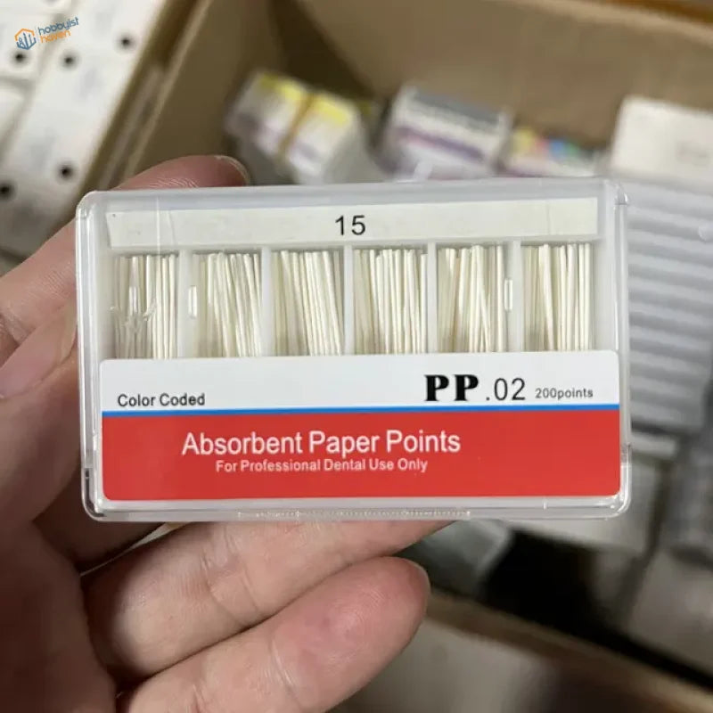 200pcs 0.02 taper absorbent paper points in clear container labeled pp.02