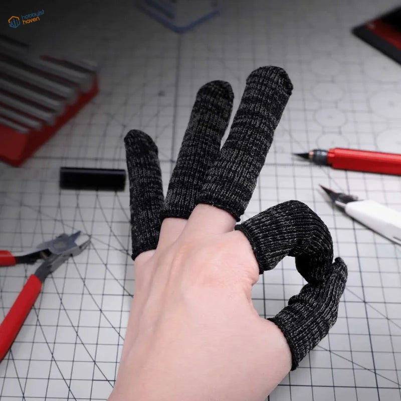 Black cut-resistant neoprene sheaths with knitted finger gloves texture