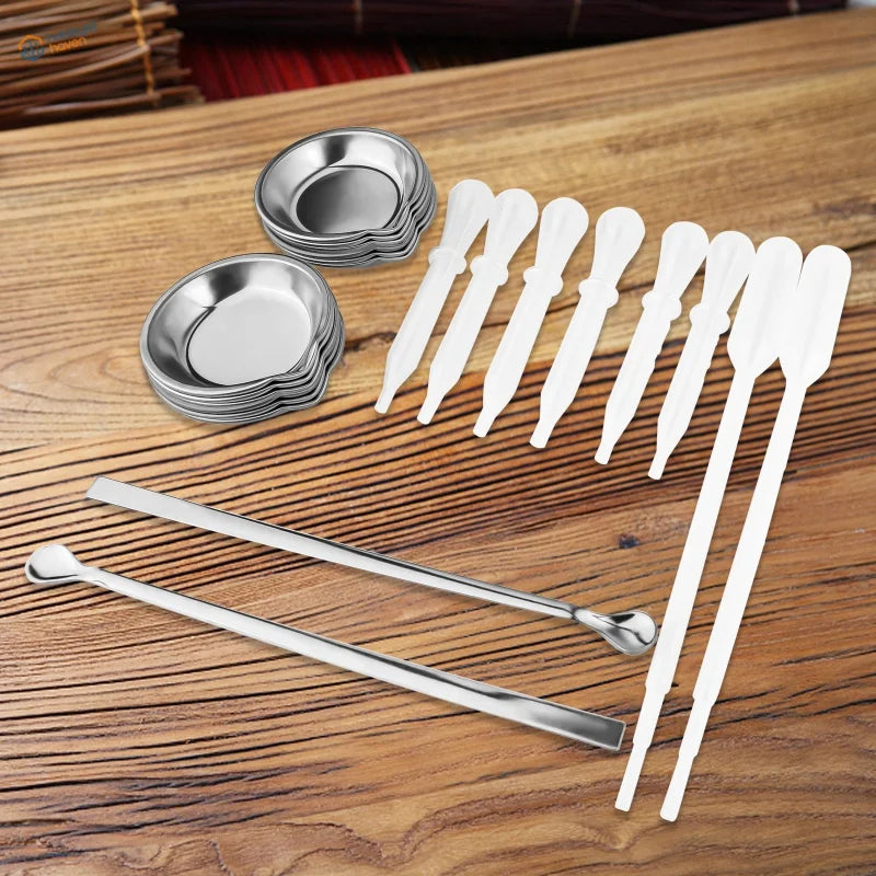 Assorted accessories set for paint mixing: stainless steel tools