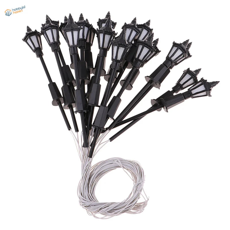 HO scale LED streetlights, black plastic with white panels, 10pcs bundle