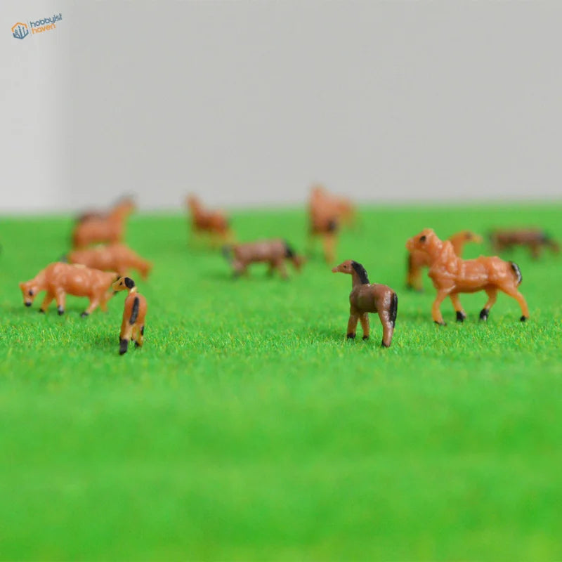 N scale 1:150 model painted miniature horses on green grass