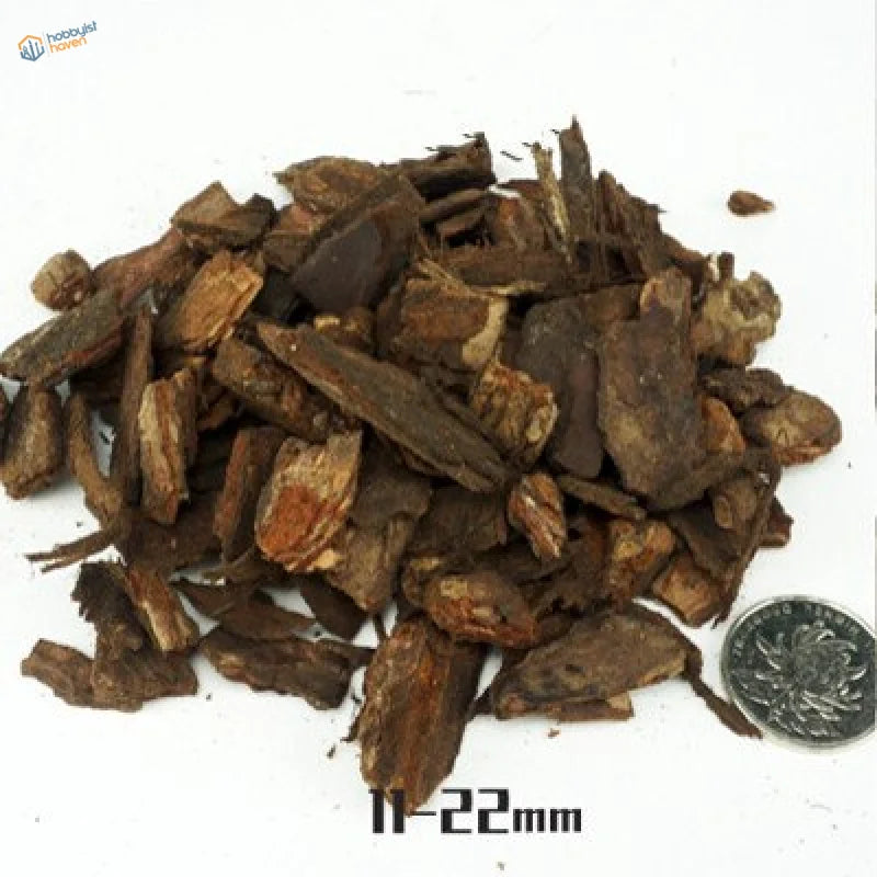 Rock-simulating tree bark chips for scale modeling dioramas