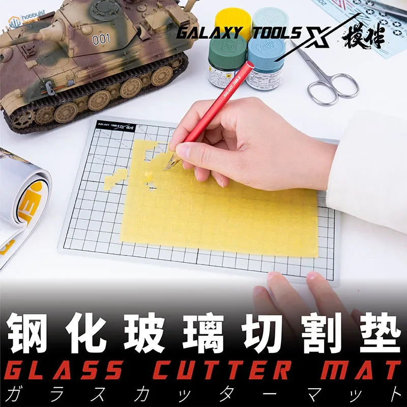 Tempered glass cutting mat with Galaxy Tools clear grid pattern