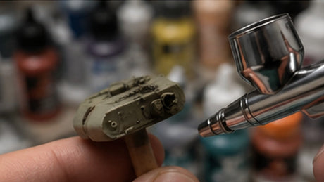Scale model airbrush and mixing setup for thinning hobby paint