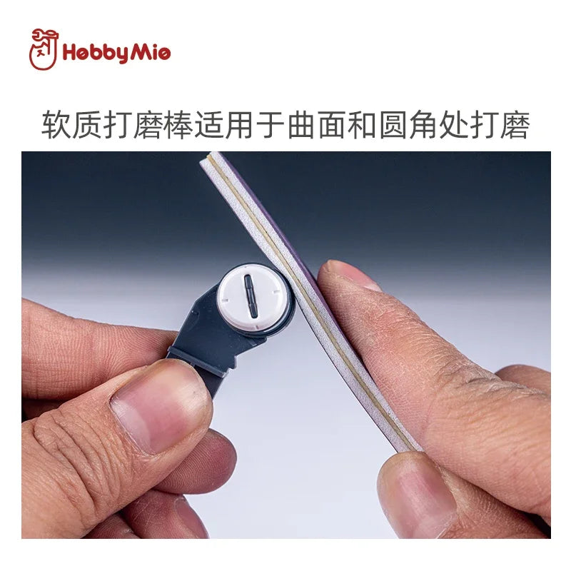 Flexible Hobby Mio double-sided sanding stick bending around a curved surface