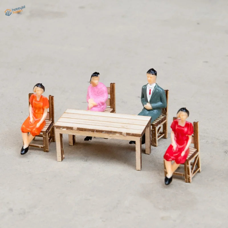 1/35 miniature table and chairs sets with light brown slatted top