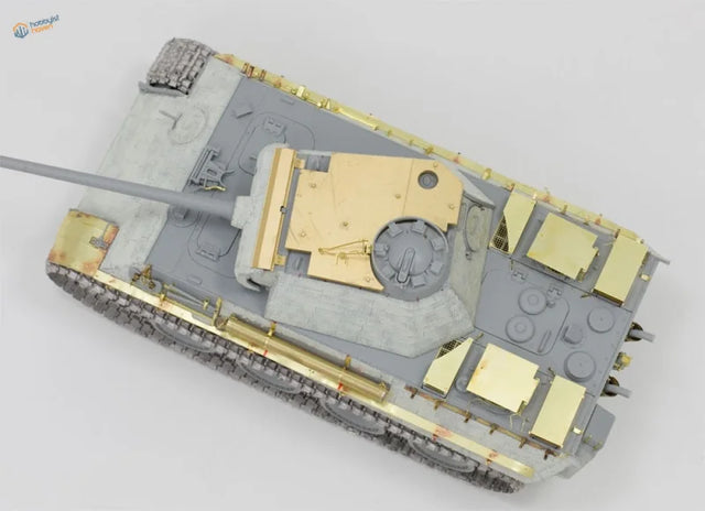 1/35 Photoetched Panther Ausf G with extra armor plates, gray gold model tank