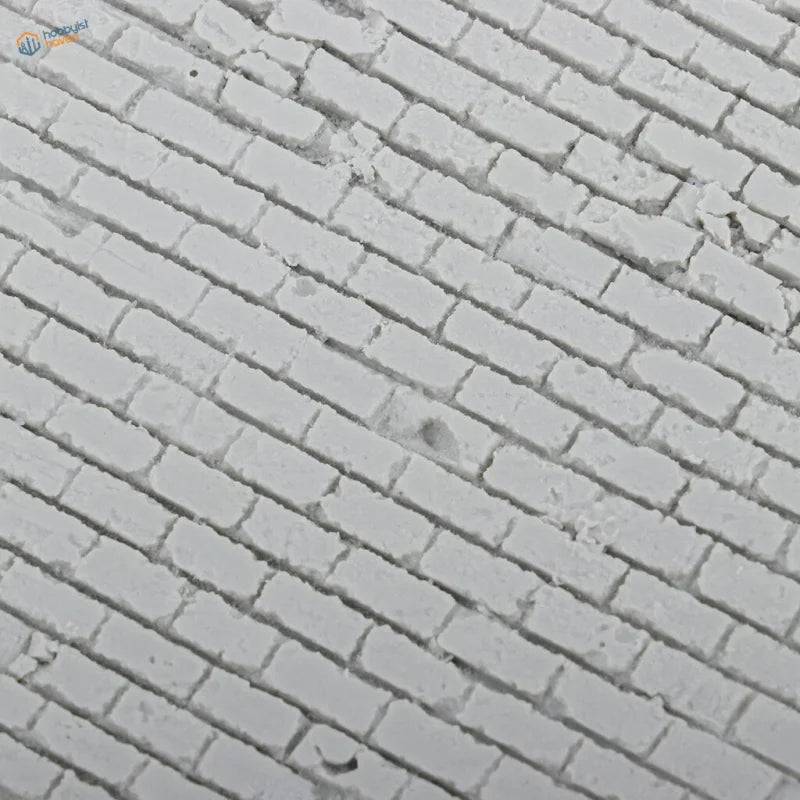 1/35 resin brick wall with white bricks, mortar lines and imperfections