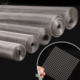 Rolls of 304 stainless steel modeling mesh in coarse to fine grades