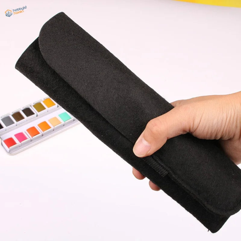 Black felt pencil case with zipper in 15pcs precision brush set