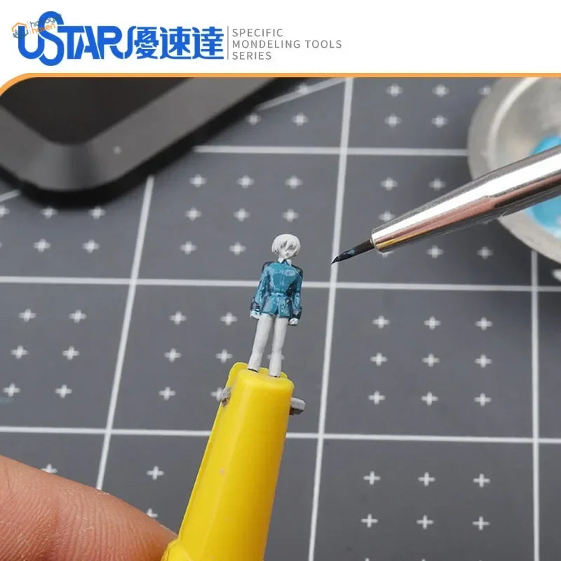 4pcs UStar fine brushes set with anime figurine on yellow tool tip