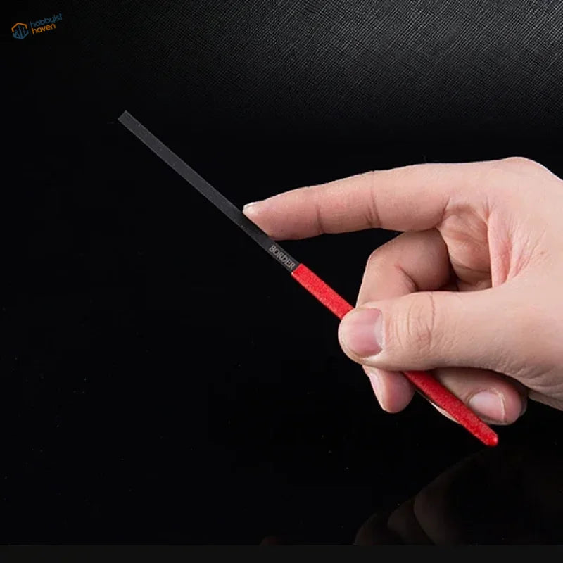Border Model ultra-thin modeling file with red handle and black blade
