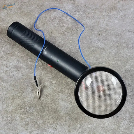 Cormake static grass applicator with black flashlight, mesh lens, blue cord