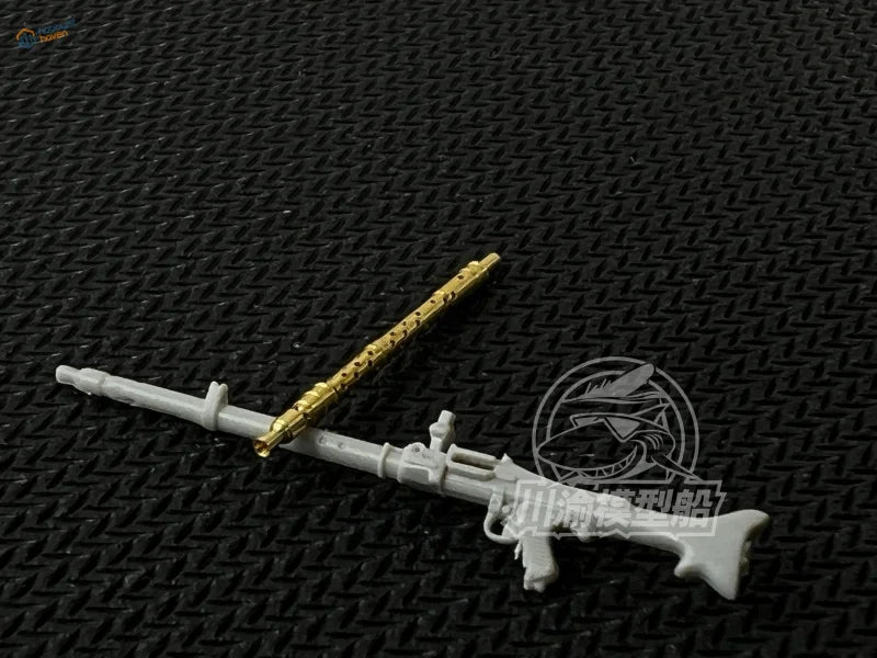 Gold and gray CYT119 1/35 metal barrel for German MG34 rifle with scope