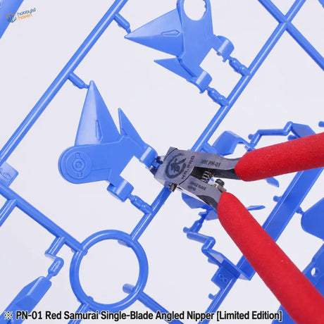 Madworks limited edition red samurai single-blade angled nipper with red handles for precision hobby tools in scale modeling