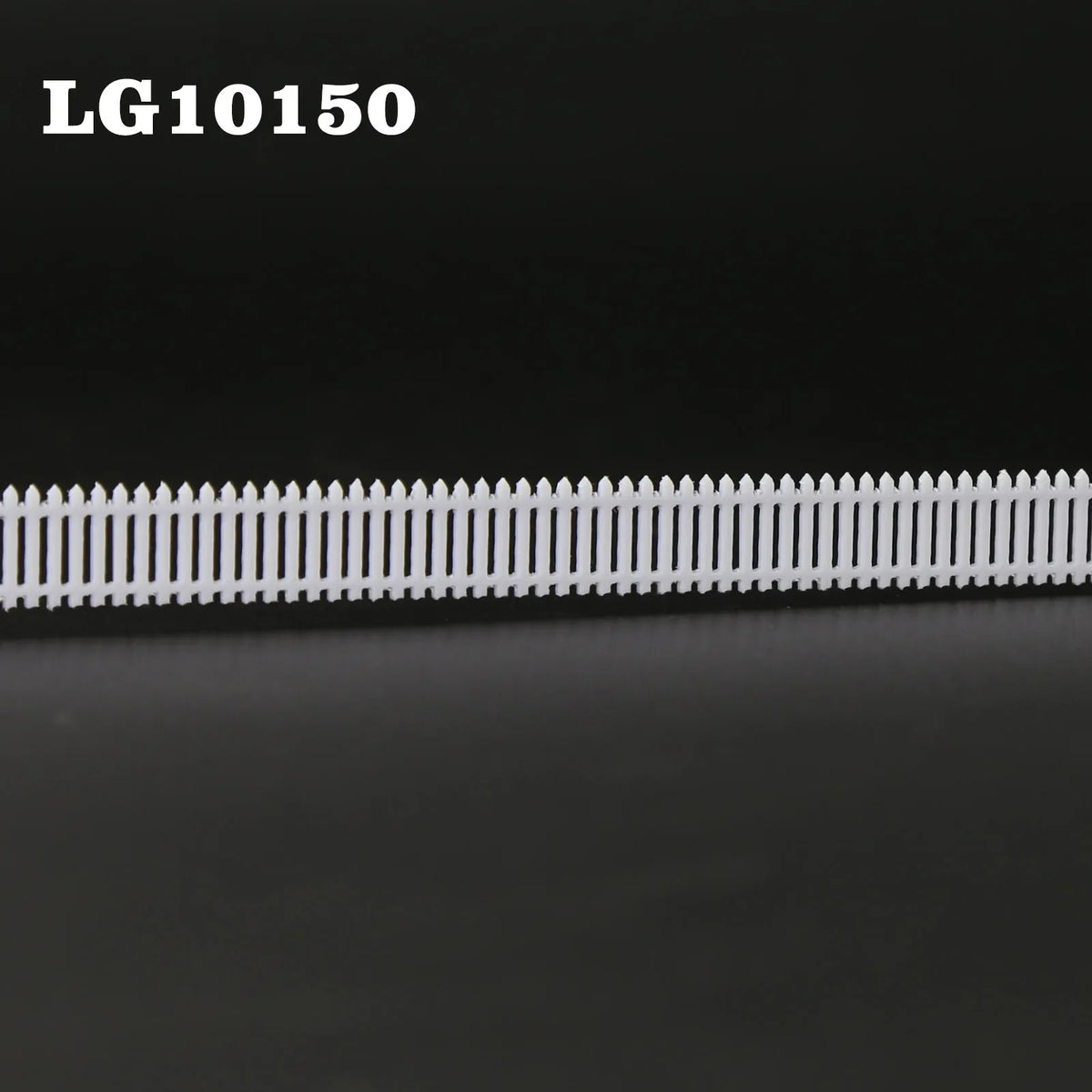 N scale white plastic building fence wall with lattice-top picket design for station platform model use 1 metre 3 pieces